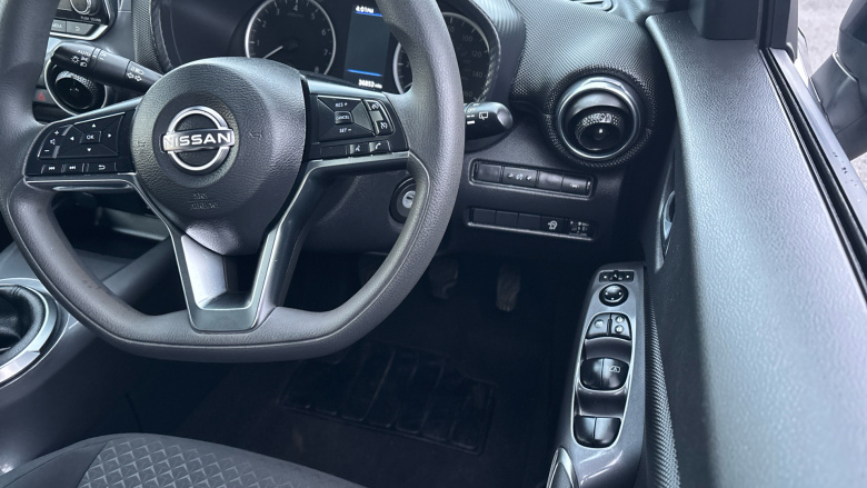 Nissan Juke 1.0 DiG-T 114 Acenta 5dr Petrol Hatchback